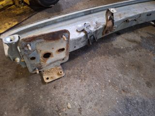 bontott FORD FOCUS I Első Lökhárító Merevítő (Fém)