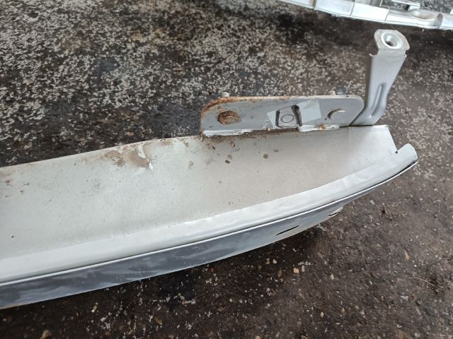 bontott FORD FOCUS I Első Lökhárító Merevítő (Fém)