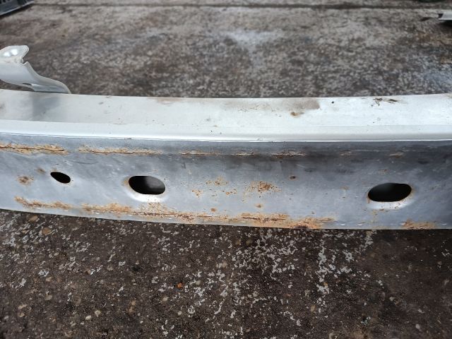 bontott FORD FOCUS I Első Lökhárító Merevítő (Fém)