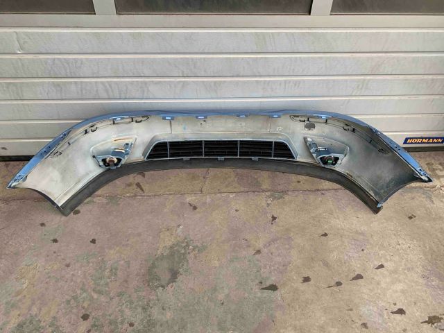 bontott FORD FOCUS I Első Lökhárító (Részeivel)