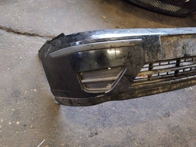 bontott FORD FOCUS I Első Lökhárító (Részeivel)
