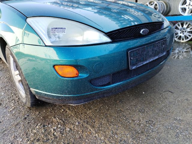 bontott FORD FOCUS I Első Lökhárító (Részeivel)