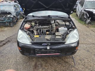 bontott FORD FOCUS I Első Lökhárító (Részeivel)