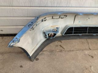 bontott FORD FOCUS I Első Lökhárító (Részeivel)