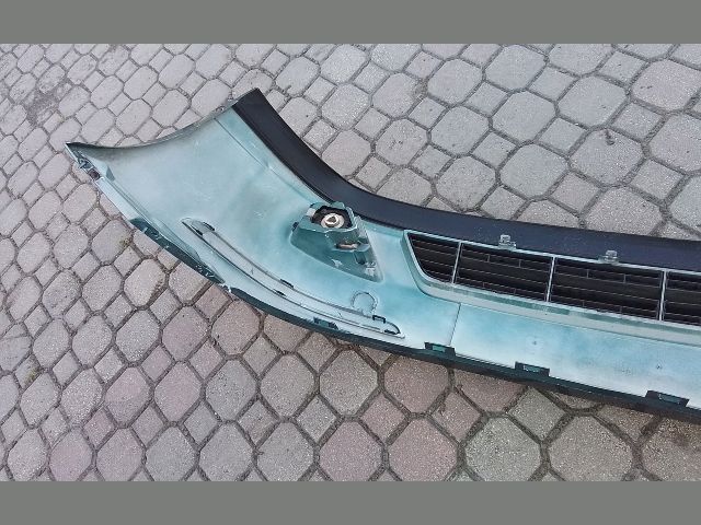 bontott FORD FOCUS I Első Lökhárító (Részeivel)