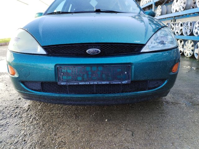 bontott FORD FOCUS I Első Lökhárító (Részeivel)
