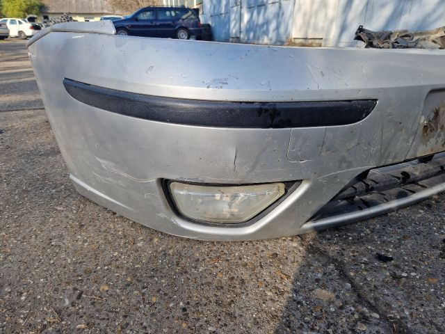 bontott FORD FOCUS I Első Lökhárító (Részeivel)