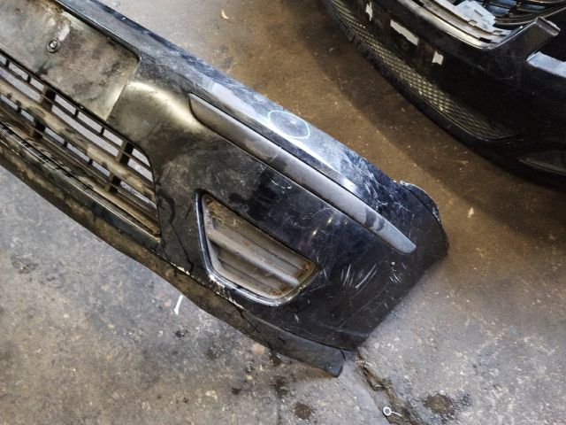 bontott FORD FOCUS I Első Lökhárító (Részeivel)