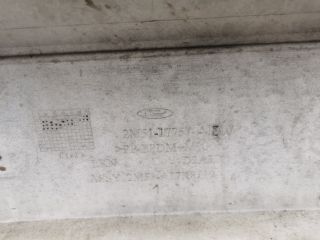 bontott FORD FOCUS I Első Lökhárító (Részeivel)