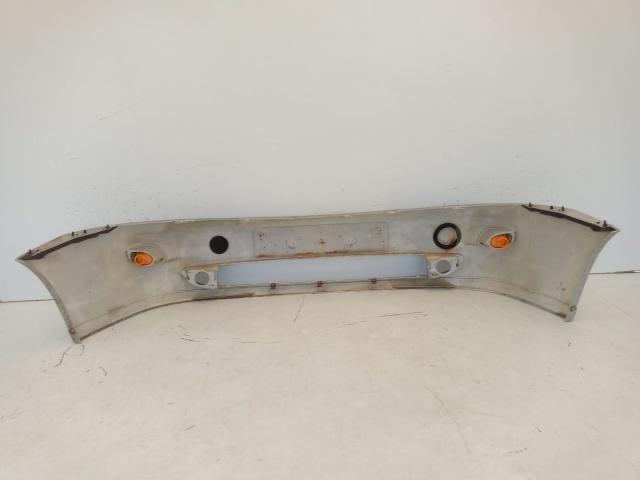 bontott FORD FOCUS I Első Lökhárító (Üresen)