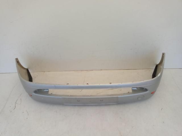 bontott FORD FOCUS I Első Lökhárító (Üresen)