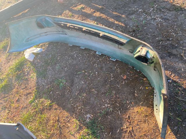 bontott FORD FOCUS I Első Lökhárító (Üresen)