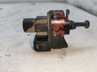 bontott FORD FOCUS I Fék Pedál Kapcsoló