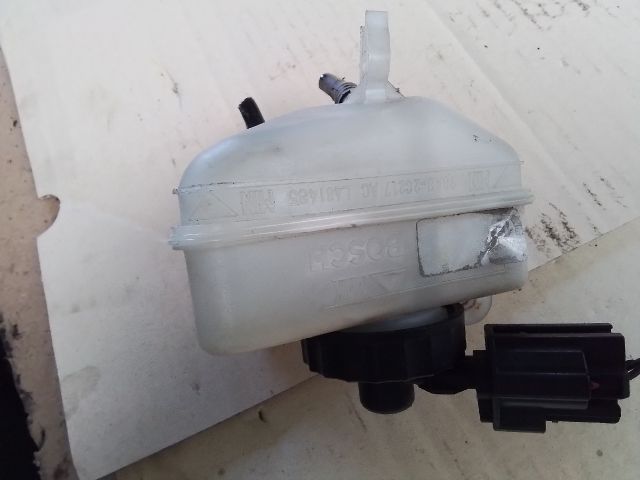 bontott FORD FOCUS I Fékfolyadék Tartály