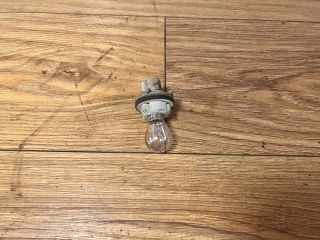 bontott FORD FOCUS I Fényszóró Izzó Foglalat