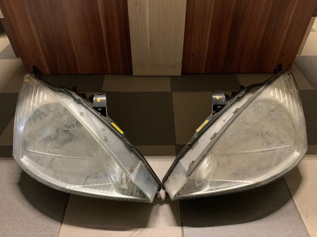 bontott FORD FOCUS I Fényszóró Pár