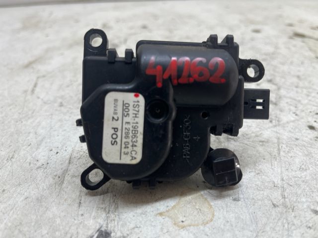 bontott FORD FOCUS I Fűtés Állító Motor