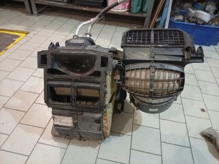 bontott FORD FOCUS I Fűtés Box