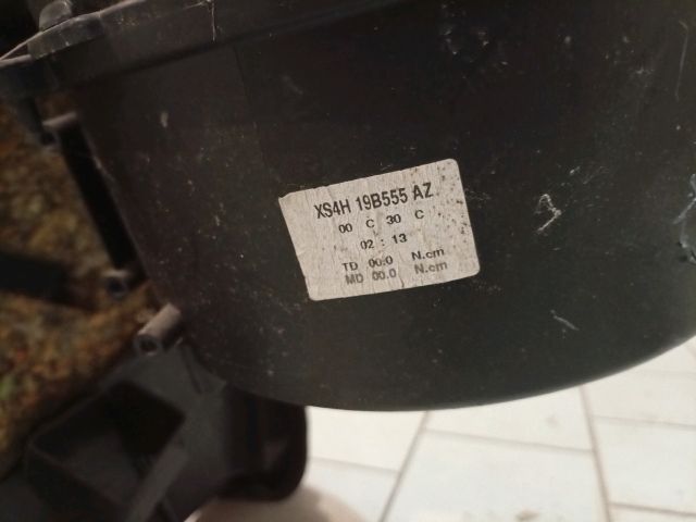 bontott FORD FOCUS I Fűtés Box