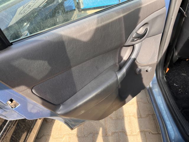 bontott FORD FOCUS I Fűtés Box