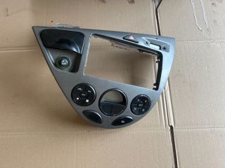 bontott FORD FOCUS I Fűtéskapcsoló (digit klímás)