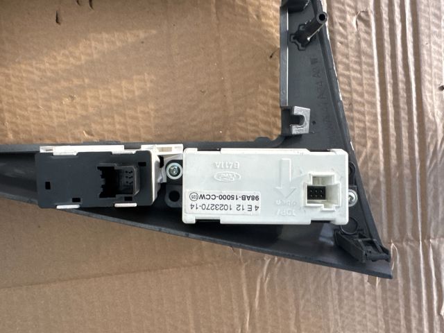 bontott FORD FOCUS I Fűtéskapcsoló (digit klímás)