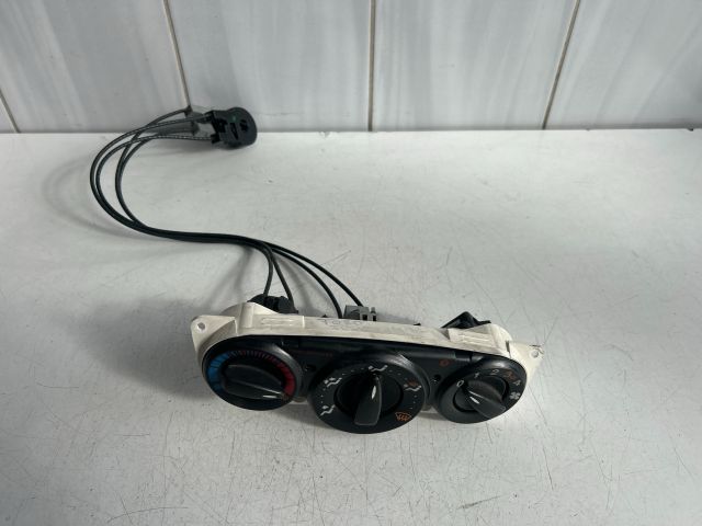 bontott FORD FOCUS I Fűtéskapcsoló (manuális klímás)