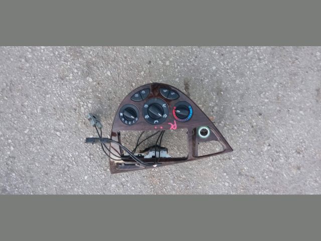 bontott FORD FOCUS I Fűtéskapcsoló (manuális klímás)