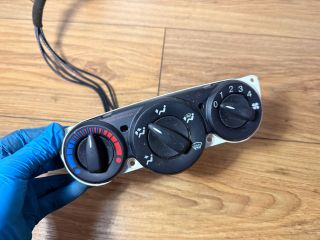 bontott FORD FOCUS I Fűtéskapcsoló (Nem klímás)