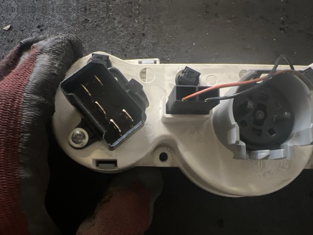 bontott FORD FOCUS I Fűtéskapcsoló (Nem klímás)