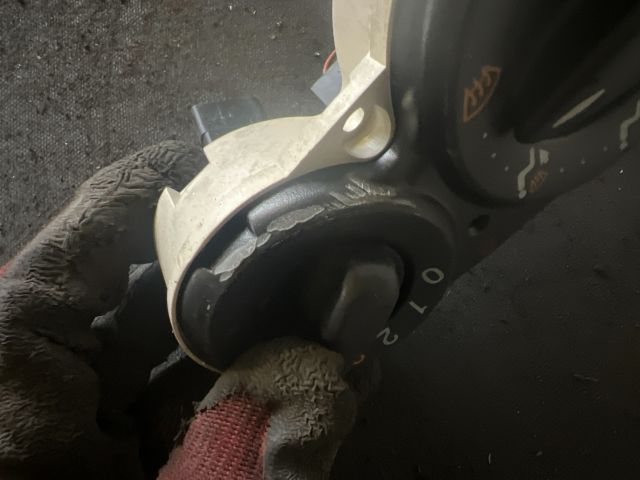 bontott FORD FOCUS I Fűtéskapcsoló (Nem klímás)