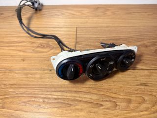 bontott FORD FOCUS I Fűtéskapcsoló (Nem klímás)