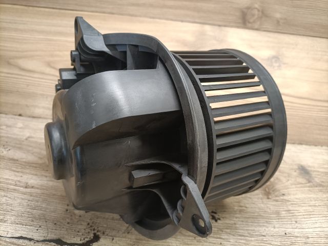 bontott FORD FOCUS I Fűtőmotor (Klímás)