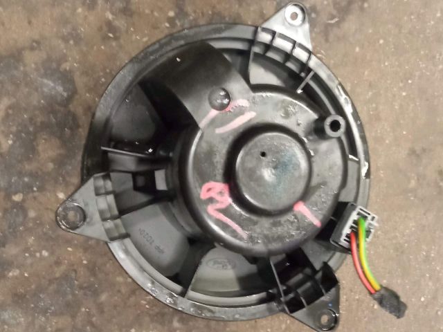 bontott FORD FOCUS I Fűtőmotor (Klímás)