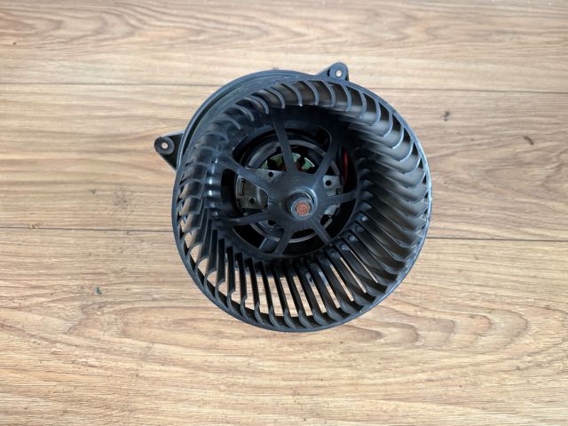 bontott FORD FOCUS I Fűtőmotor (Klímás)