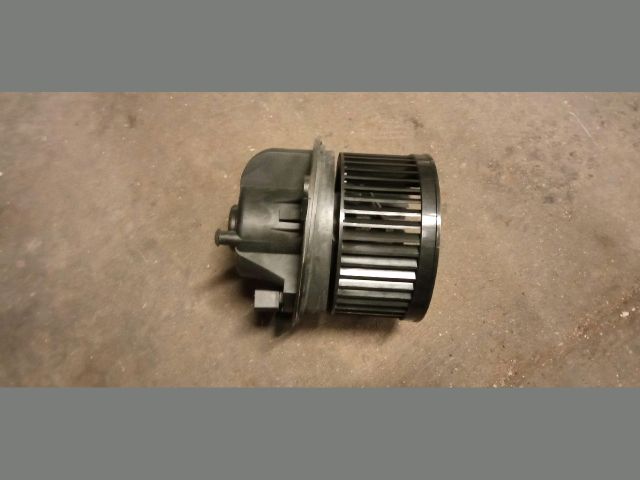 bontott FORD FOCUS I Fűtőmotor (Klímás)