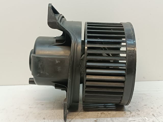 bontott FORD FOCUS I Fűtőmotor (Klímás)