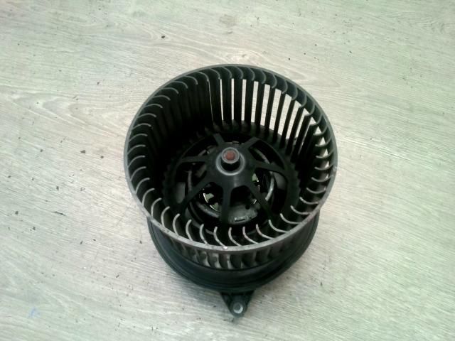 bontott FORD FOCUS I Fűtőmotor (Nem klímás)