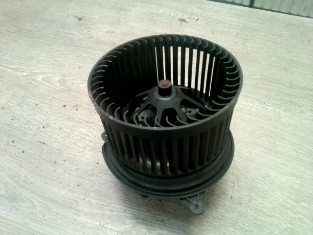 bontott FORD FOCUS I Fűtőmotor (Nem klímás)