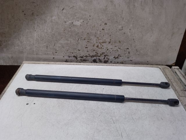 bontott FORD FOCUS I Gázrugós Kitámasztó Teleszkóp Pár Csomagtérajtó