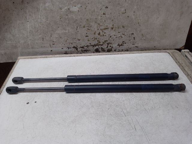 bontott FORD FOCUS I Gázrugós Kitámasztó Teleszkóp Pár Csomagtérajtó