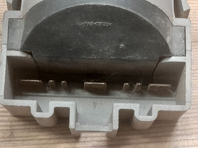 bontott FORD FOCUS I Gyújtáskapcsoló Elektronika