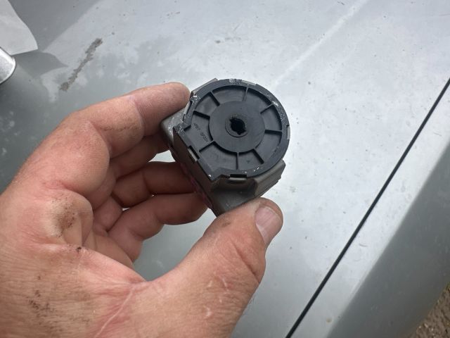 bontott FORD FOCUS I Gyújtáskapcsoló Elektronika