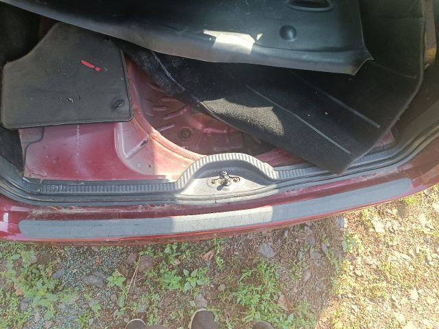 bontott FORD FOCUS I Hátfal Burkolat