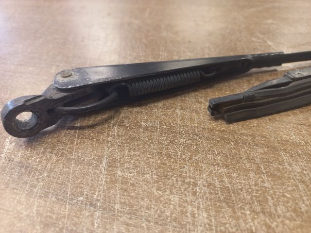 bontott FORD FOCUS I Hátsó Ablaktörlő Kar