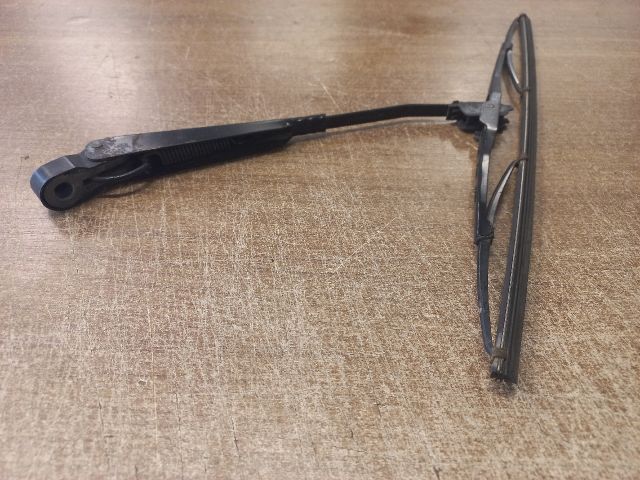 bontott FORD FOCUS I Hátsó Ablaktörlő Kar