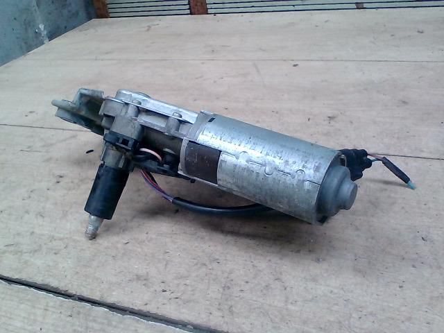 bontott FORD FOCUS I Hátsó Ablaktörlő Motor