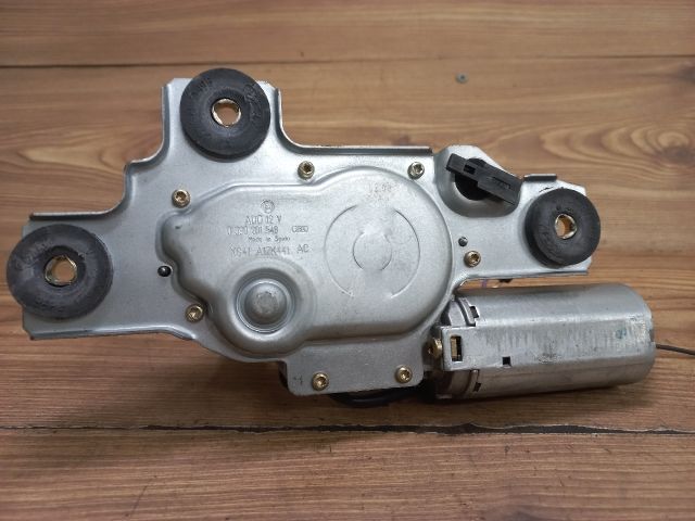 bontott FORD FOCUS I Hátsó Ablaktörlő Motor