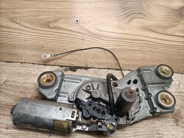 bontott FORD FOCUS I Hátsó Ablaktörlő Motor