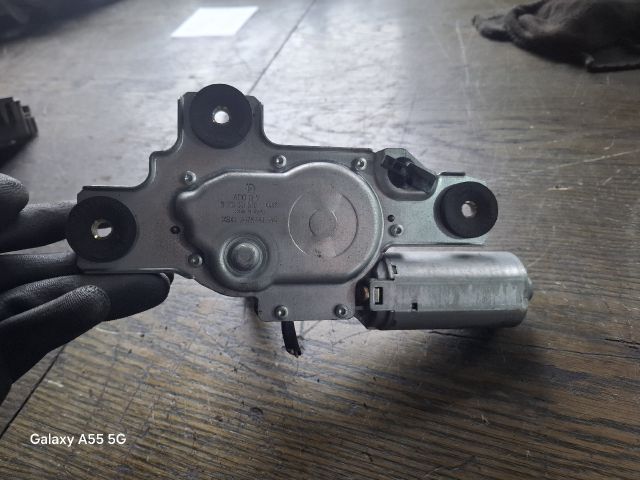 bontott FORD FOCUS I Hátsó Ablaktörlő Motor